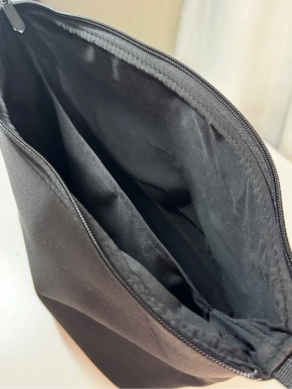 Shark Black Neoprene Zippered Case w/ Accessory Compartments 12x7.5x4.5